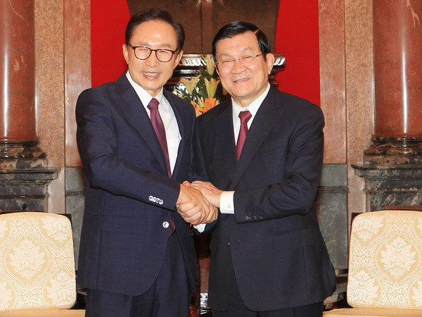 Chủ tịch nước tiếp Cựu Tổng thống Hàn Quốc Lee Myung Bak ảnh 1