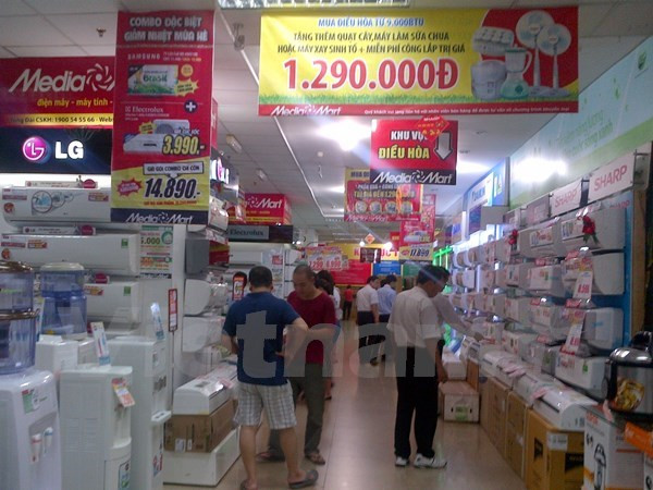 Nắng nóng kéo dài khiến thị trường máy lạnh tăng đột biến ảnh 1