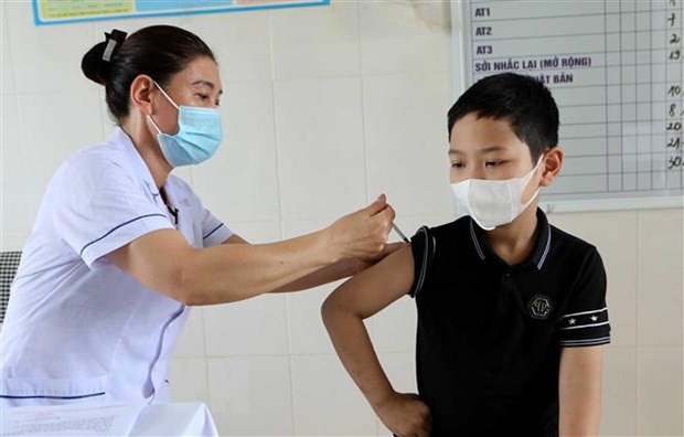 Ảnh minh họa. (Nguồn: TTXVN) An Giang: Tiêm đủ 2 mũi vaccine COVID-19 cho trẻ từ 5 đến dưới 12 tuổi ảnh 1