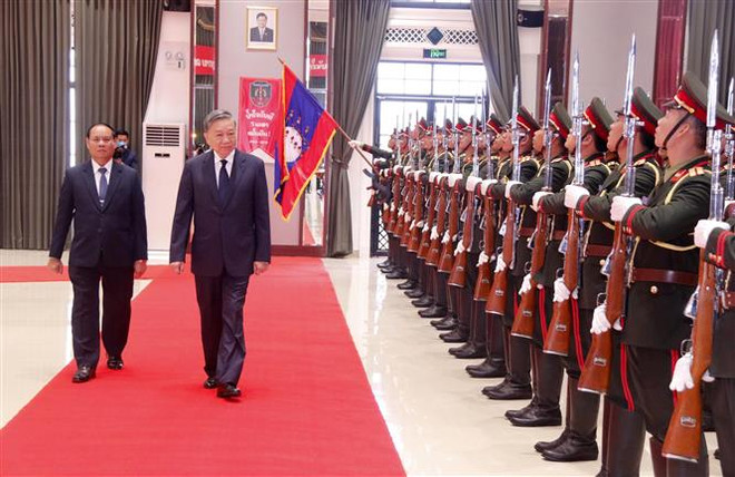 Việt Nam-Lào vững bước đồng hành trên con đường phát triển ảnh 3