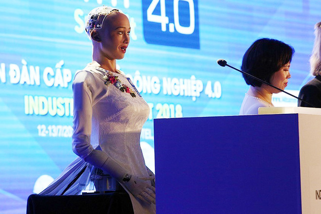 Cận cảnh sản phẩm, giải pháp công nghệ cao tại Industry 4.0 Summit ảnh 3