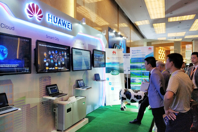 Cận cảnh sản phẩm, giải pháp công nghệ cao tại Industry 4.0 Summit ảnh 9