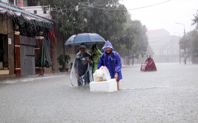 Bình Dương: Chia sẻ khó khăn với công nhân lao động quê ở miền Trung ảnh 1