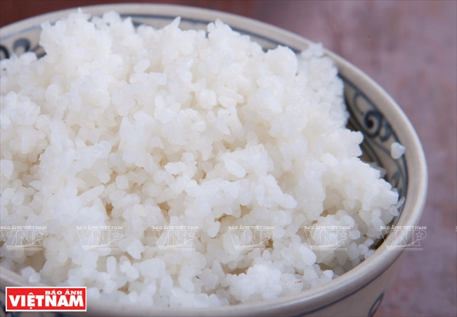 Hướng dẫn cách nấu món cơm hến xứ Huế giải nhiệt ngày Hè ảnh 2