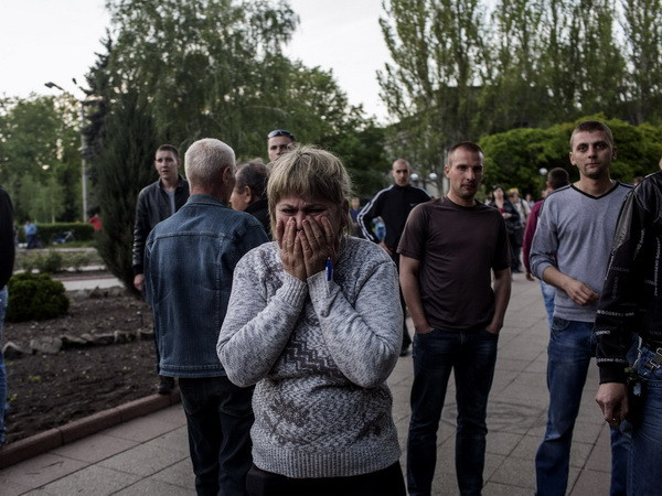 Khủng hoảng ở Ukraine khiến nước này lún sâu vào suy thoái kinh tế. (Nguồn: AFP/TTXVN) EBRD cảnh báo khủng hoảng ở Ukraine đe dọa kinh tế khu vực ảnh 1