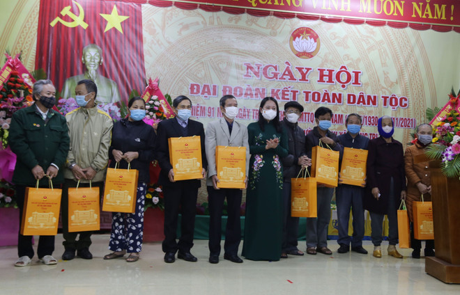 Phó Chủ tịch nước Võ Thị Ánh Xuân thăm và làm việc tại Quảng Trị ảnh 1