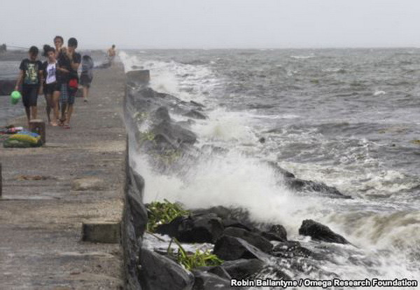 Trung Quốc ban bố cảnh báo vàng trước bão nhiệt đới Kalmaegi ảnh 1