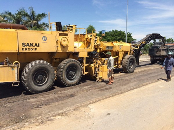 Cienco 4 khắc phục xong vệt lún hằn bánh xe tuyến tránh Hà Tĩnh ảnh 1