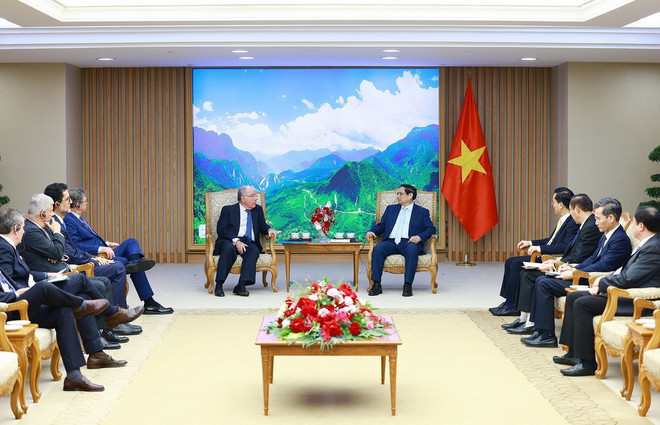 Thủ tướng Phạm Minh Chính tiếp Bộ trưởng Ngoại giao Brazil Mauro Vieira. (Ảnh: Dương Giang/TTXVN) ttxvn_Mauro Vieira pham minh chinh (3).jpg