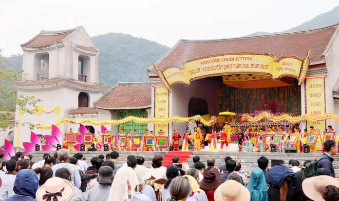 Quảng Ninh chủ động 'tiếp thị,' thu hút khách du lịch nội địa ảnh 1
