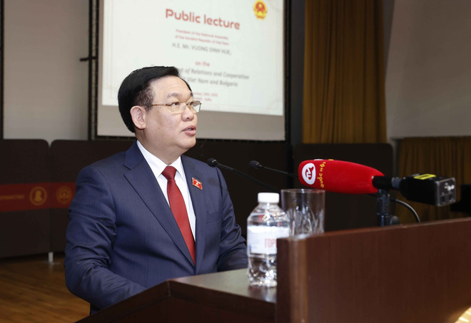 Bài phát biểu của Chủ tịch Quốc hội tại Đại học Kinh tế Sofia ảnh 1