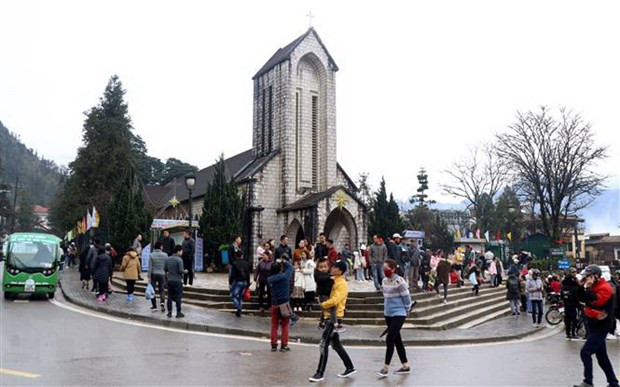 Phá kỷ lục 63 năm, nhiệt độ Sa Pa xuống mức thấp nhất nửa đầu tháng 10 ảnh 1