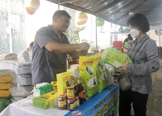 TP.HCM: Người tiêu dùng ưa chuộng nông đặc sản địa phương ảnh 3