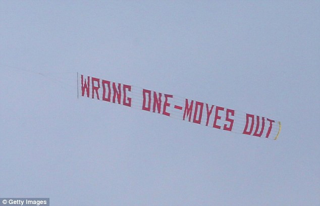 [Photo] 10 tháng tại vị của David Moyes tại Old Trafford ảnh 17