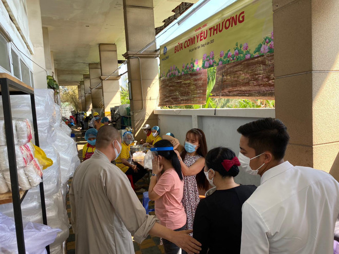 Nữ tỷ phú Vietjet Nguyễn Thị Phương Thảo chống dịch COVID-19 thế nào? ảnh 1