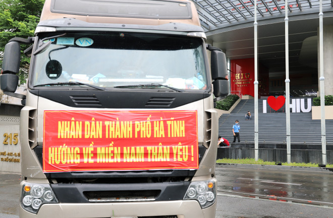 Sinh viên hệ thống giáo dục Nguyễn Hoàng hỗ trợ các hoàn cảnh khó khăn ảnh 1