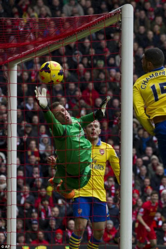 Chùm ảnh thất bại tủi nhục 1-5 của Arsenal trước Liverpool ảnh 2