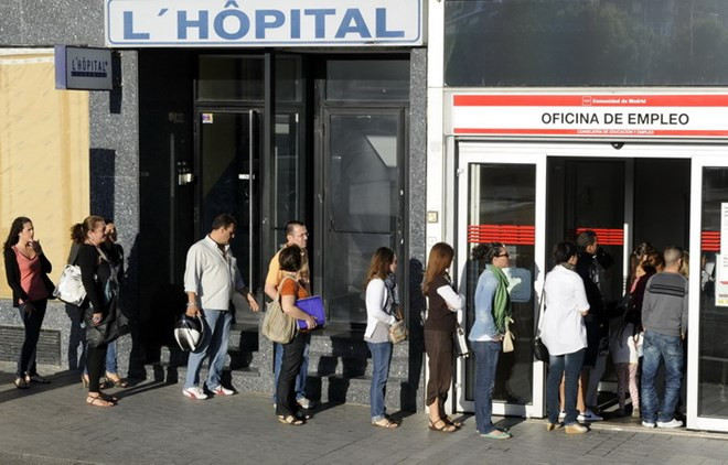 Kinh tế Tây Ban Nha hồi phục giúp tỷ lệ thất nghiệp giảm mạnh ảnh 1
