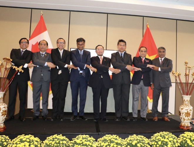 Đại sứ quán Việt Nam tại Canada lan tỏa tinh thần đồng hành chống dịch ảnh 2