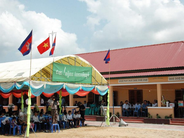 Khánh thành trường tiểu học Hữu nghị Khmer-Việt Nam ảnh 1