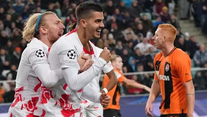 Xác định xong 16 đội bóng góp mặt ở vòng 1/8 Champions League ảnh 2