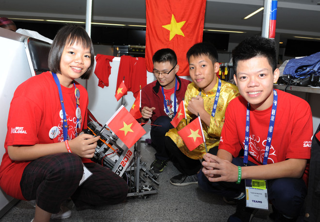 Học sinh Việt Nam dự giải robot thế giới "First Global Challenge" ảnh 1