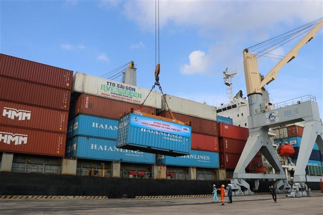Khai trương tuyến vận tải container nội địa đầu tiên đến cảng Chân Mây ảnh 2