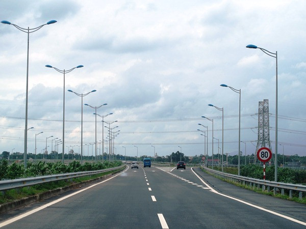 Ảnh minh họa. (Ảnh: Việt Hùng/Vietnam+) Cao tốc Hà Nội-Hải Phòng: Phí cao nhất là 180.000 đồng/xe ảnh 1
