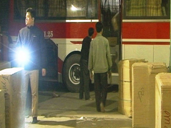 Quảng Ninh: Bắt vụ vận chuyển hàng lậu do thương binh áp tải ảnh 1