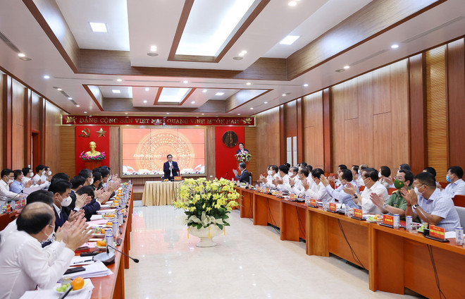 Thủ tướng làm việc với tỉnh Khánh Hòa về hướng phát triển đến năm 2030 ảnh 1