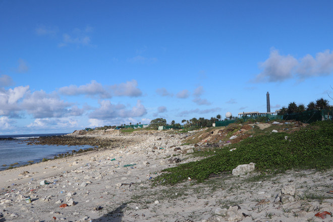 Quảng Ngãi: Cần sớm khắc phục tình trạng sạt lở bờ biển tại Lý Sơn ảnh 1