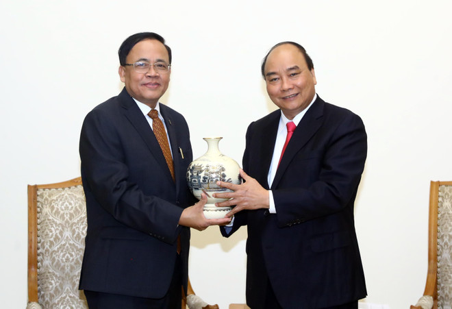 Thủ tướng tiếp Bộ trưởng Hợp tác quốc tế Myanmar ảnh 1