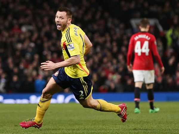 Sunderland khiến M.U ôm hận tại Old Trafford. (Nguồn: Daily Mail) Manchester United cay đắng nói lời chia tay League Cup ảnh 1