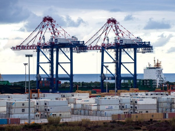 Chỉ số PMI trong dịch vụ và sản xuất của Italy tiếp tục giảm ảnh 1