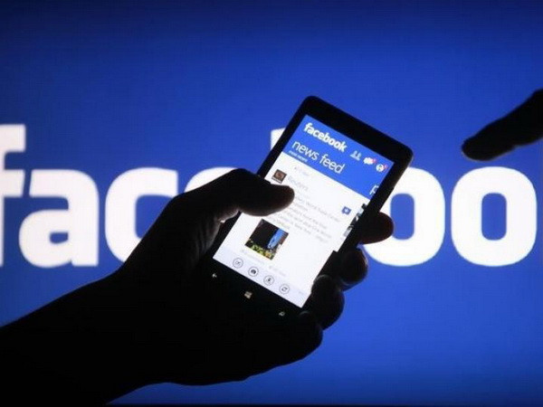 Ảnh minh họa. (Nguồn: ibtimes.com) Facebook - thế lực đáng gờm đối với các công ty truyền thông ảnh 1