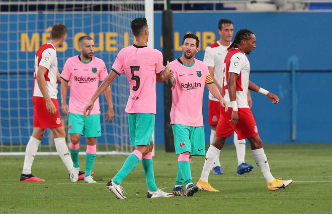 Messi lập cú đúp, Barca của Koeman thắng trận thứ 2 liên tiếp ảnh 1