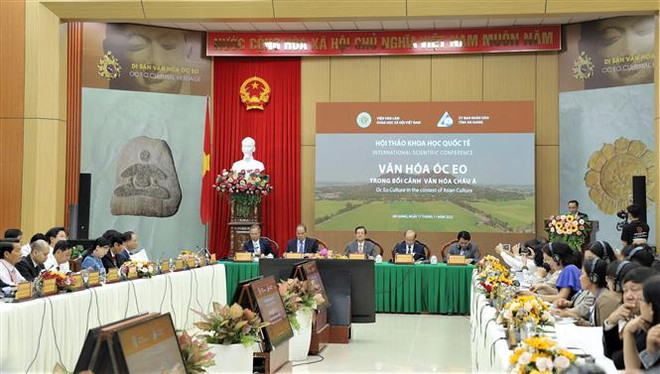 ttxvn hoi thao oc eo2.jpg