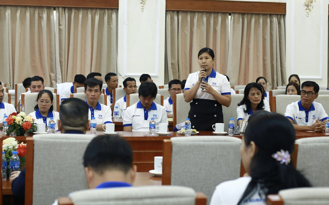 chia se cung thay co2.jpg