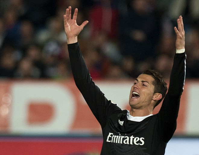 Ronaldo lập cú đúp giúp Real Madrid nối dài mạch chiến thắng ảnh 1