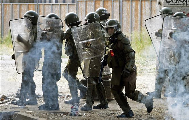 Tổng thống Chile chỉ trích nạn lạm dụng vũ lực trong trấn áp biểu tình ảnh 1