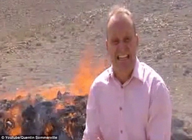 Phóng viên BBC "phê thuốc" khi tác nghiệp cạnh bãi thiêu hủy heroin ảnh 2