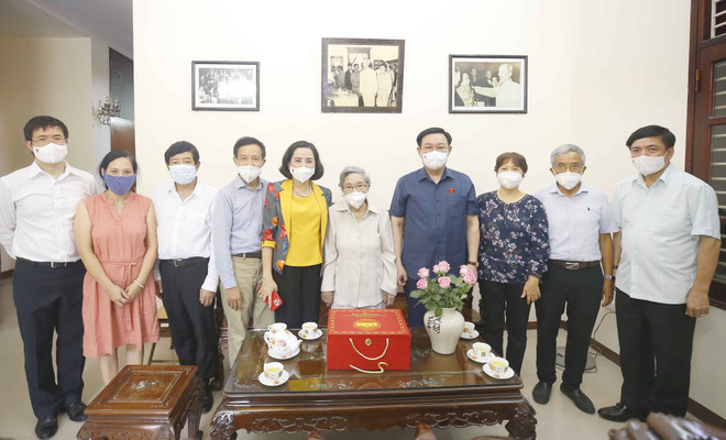 Chủ tịch Quốc hội Lê Quang Đạo: Tấm gương sáng về tinh thần đổi mới ảnh 3