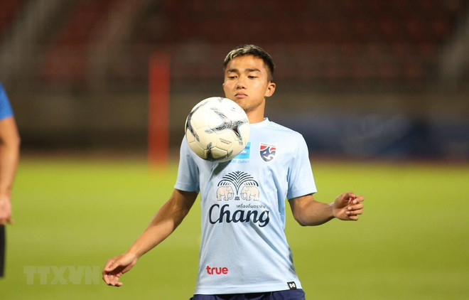 Chanathip Songkrasin và Quang Hải - 'Kẻ tám lạng, người nửa cân' ảnh 1