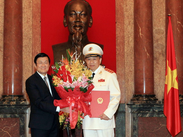 Thứ trưởng Bộ Công an Tô Lâm được thăng hàm Thượng tướng ảnh 1