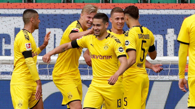 Kết quả Bundesliga: Bayern Munich thắng hủy diệt, tốp 4 thay đổi ảnh 1