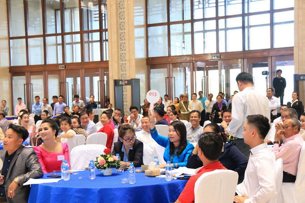 Lào bán đấu giá đội xe công đắt tiền của lãnh đạo cấp cao ảnh 2