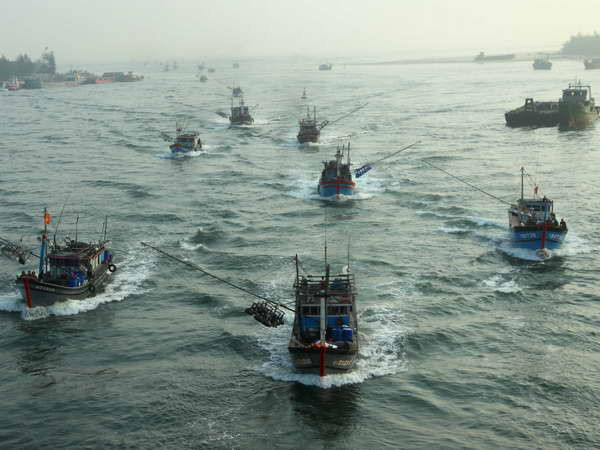 “Chung sức bảo vệ chủ quyền Biển Đông” hỗ trợ ngư dân bám biển ảnh 1