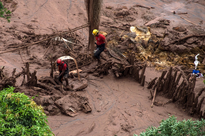 Brazil: Công ty gây vỡ đập chất thải phải bồi thường 260 triệu USD ảnh 1