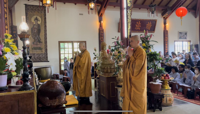 Kiều bào tại Pháp kỷ niệm Đại lễ Phật đản 2566 tại Trúc Lâm Thiền Viện ảnh 3