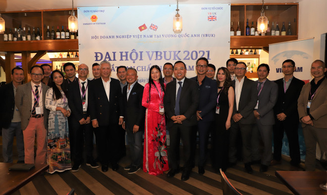 Doanh nghiệp Việt Nam tại Anh ủng hộ hơn 2 tỷ đồng chống COVID-19 ảnh 1